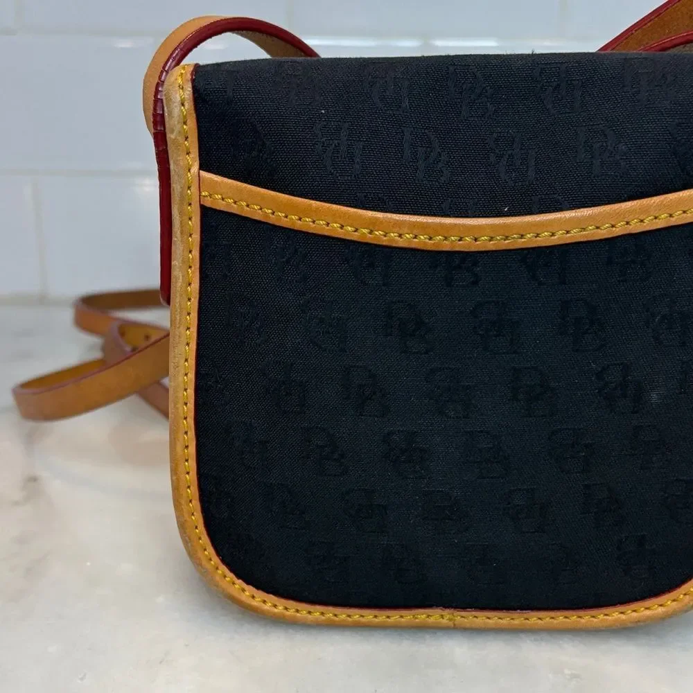 Dooney & Bourke Purse Handbag Pocketbook signature canvas mini Crossbody bag